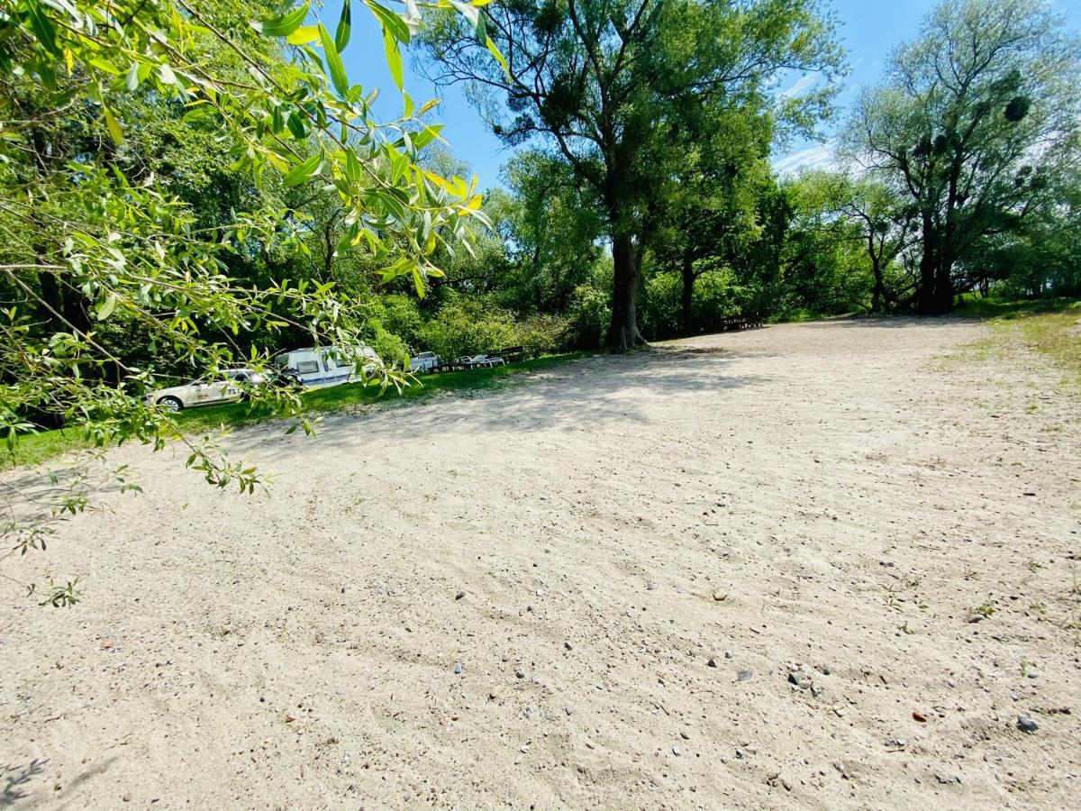 Ferien-apartment Silberweide Mit Privatstrand Friedrichshafen